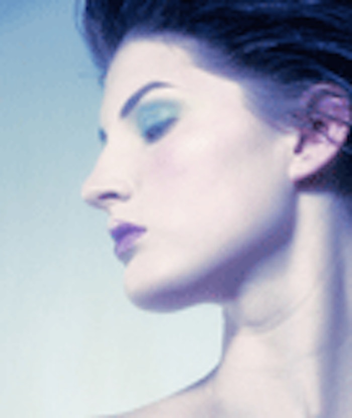 CT.com_UVlightonFace