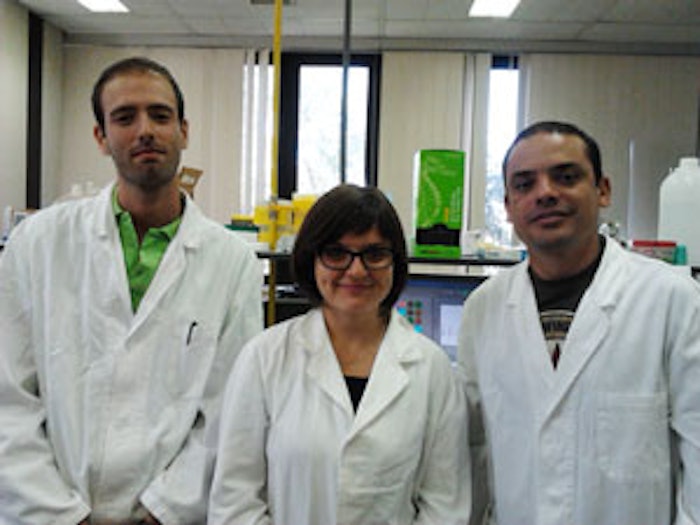 Francesca Giampieri, center, is a doctoral student at the Università Politecnica delle Marche’s department of odontostomatologic and specialized clinical sciences. She conducted the research with fellow students Luca Mazzoni, left, and José Miguel Alvarez Suarez, right.
