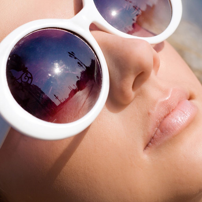 White-sunglasses-850