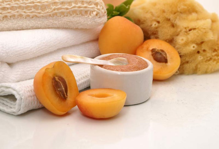 800_facialscrubapricot