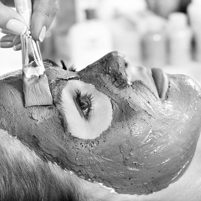 Painting-Clay-Mask-850