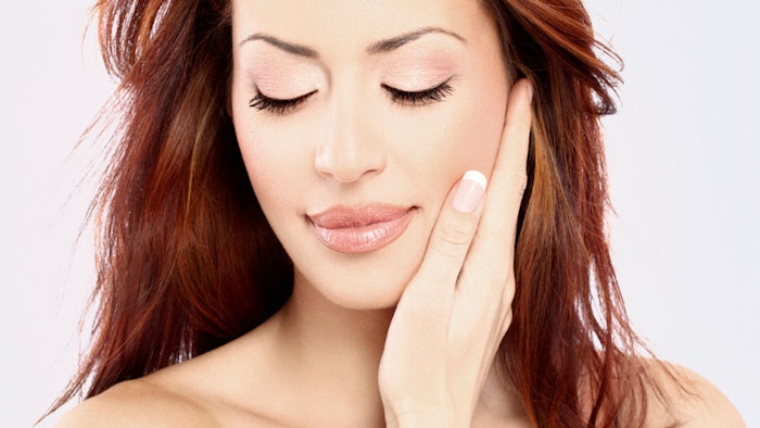 Woman-feeling-face-850
