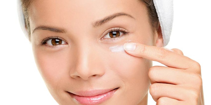 425-face-cream-woman