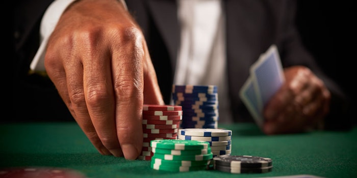 PokerPlayerBet850x425jpg