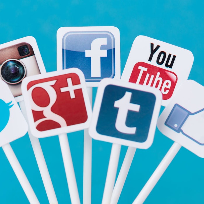 SocialMedia850