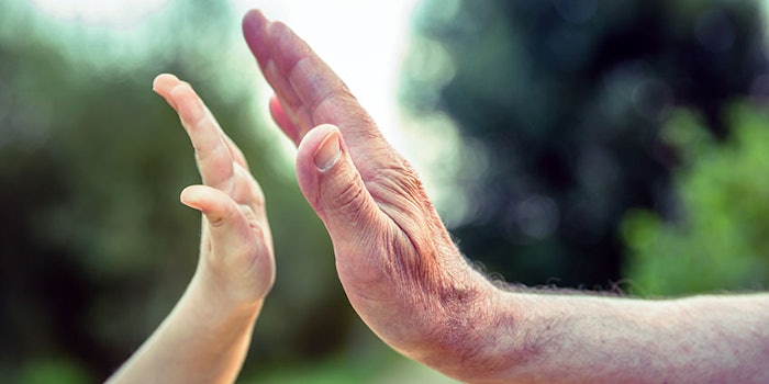 CT_AdultChildHighFive_425