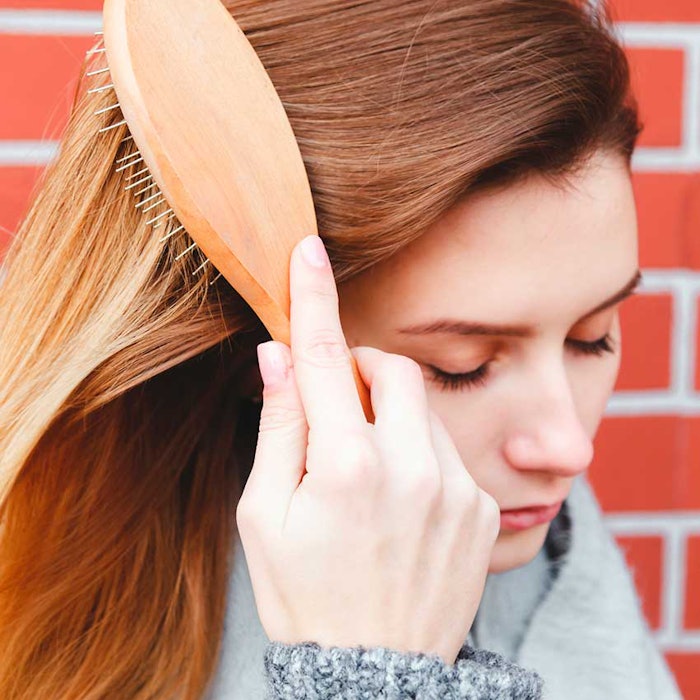 BrushingHair850