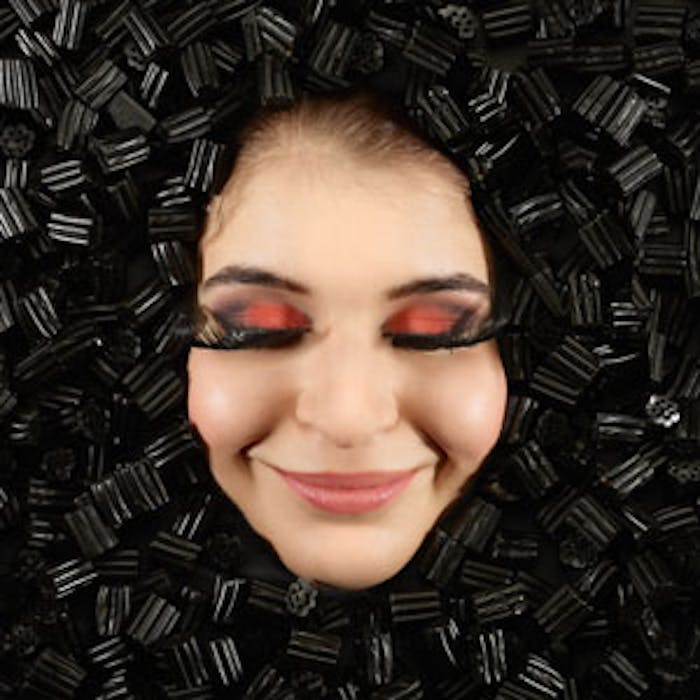 BlackLicoriceCandyFace850
