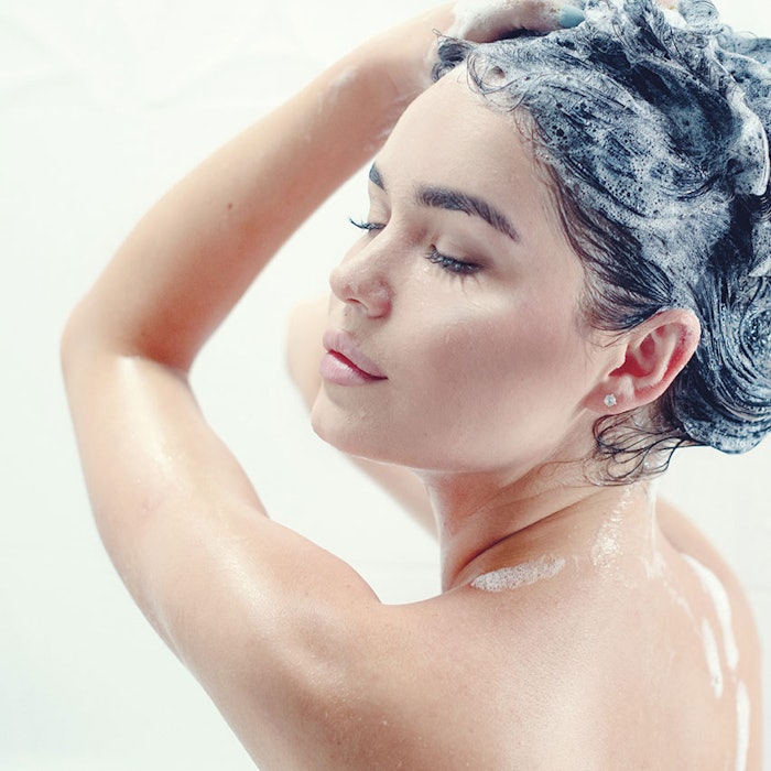 WomanWashingHairSudsySoap850