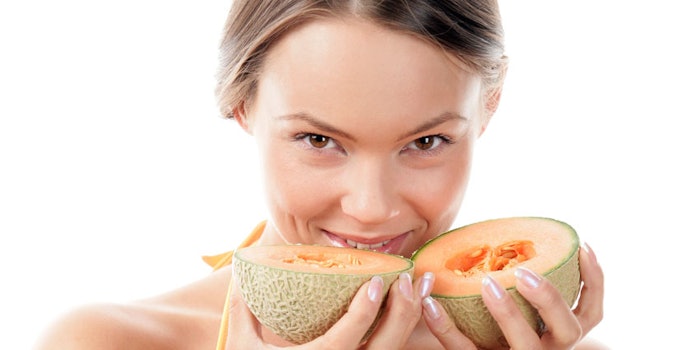 WomanCantaloupe850x425