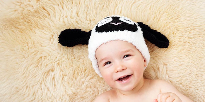 smilingbabysheepskin_425
