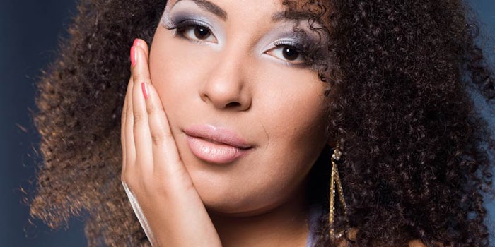 BeautyEthnicWomanTouchingFace850x425