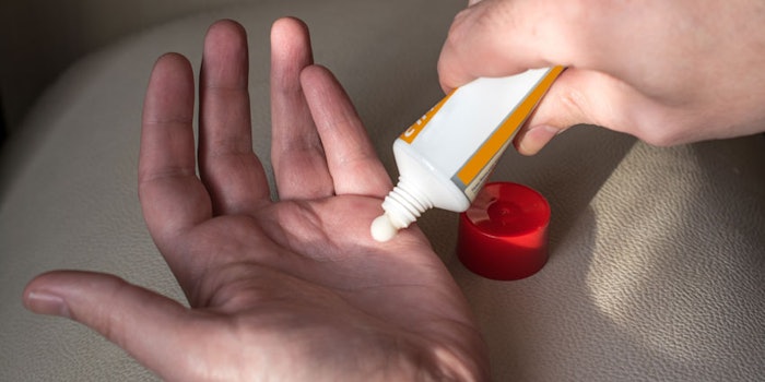 SkinCreamTubeShadow850x425