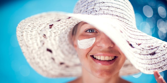 WomanSunHatSunscreen850x425