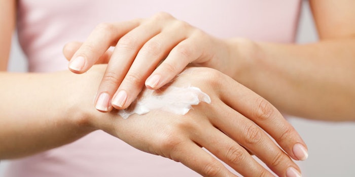 HandsCreamRubbingTogether850x425