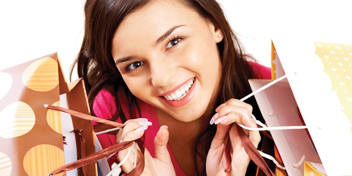 WomanShopperManyBags850x425
