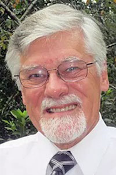 “Dr. Lochhead has served the society with distinction during his more than 35 years of continuous membership, serving in various capacities from president of the society to local chapter board service and CEP instructor to journal author,” said Erica O’Grady, CAE, executive director and CEO of the society.