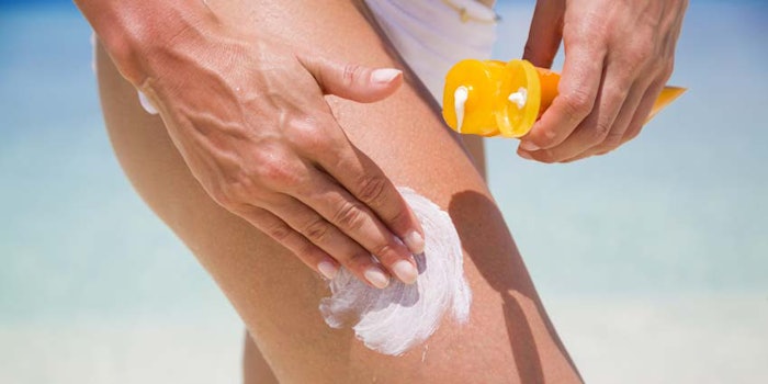 SunscreenonLeg850x425