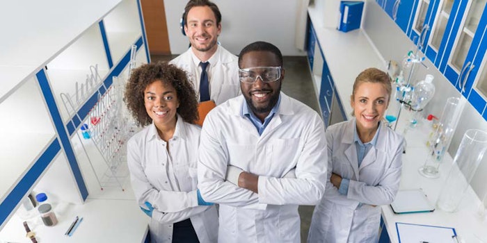 EthnicMixChemistsinLab850x425
