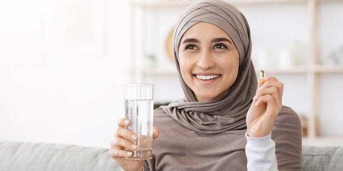 WomanSupplementBeautyWaterPill_850x425