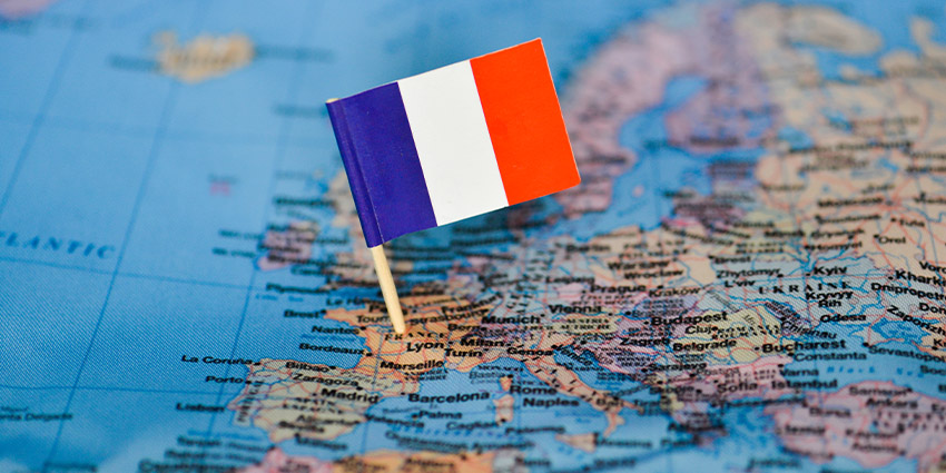 The decarbonization will begin in its Melle plant in France.