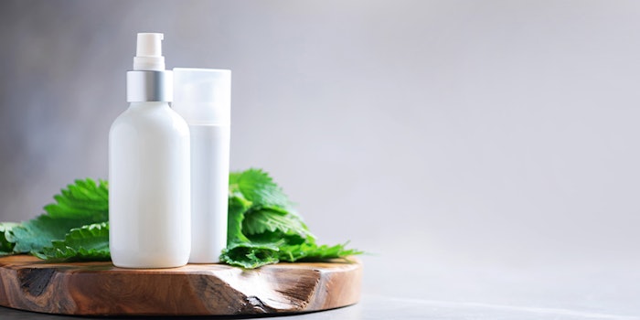 Results showed that 7.7% of samples were non-compliant with legislative requirements due to a missing or false declaration of allergenic fragrance compounds.