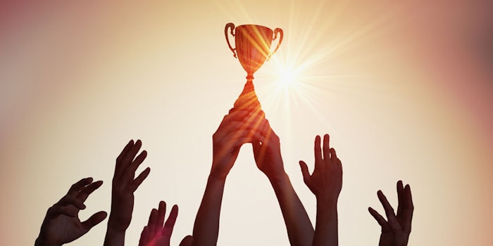 HandsTrophySilhouette_850x425