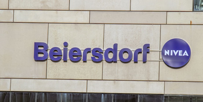 Vincent Warnery has spent his entire professional life in the consumer health care and cosmetic industry.