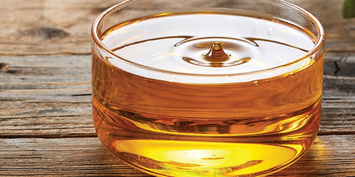 CT2105_Prod_jd_jojoba_golden_oil_Jojoba_Desert_850x425