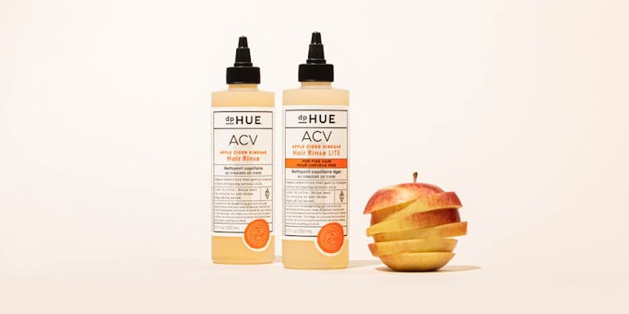 The shampoo substitute is made with apple cider vinegar, argan oil and aloe vera; formulated for fine hair and intended to maintain scalp and hair pH balance.