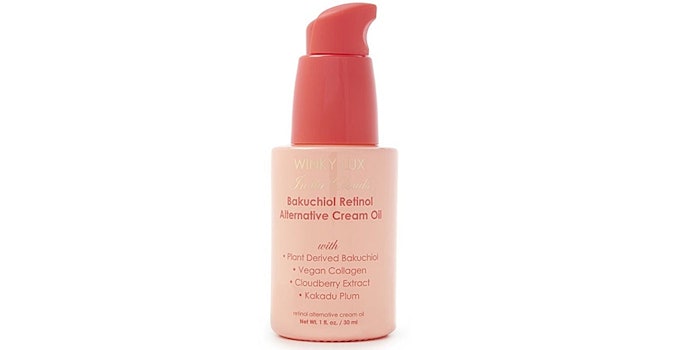 In The Clouds Retinol Alternative is intended to renew skin and support a bright, even-toned complexion.
