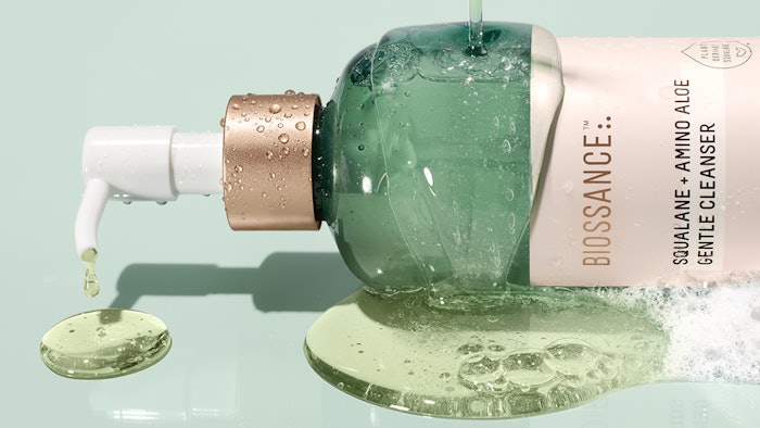 Biossance's Squalane + Amino Aloe Gentle Cleanser is a deep cleansing, gentle foaming gel that envelopes the skin in a non-stripping formula for a soft, hydrated complexion.