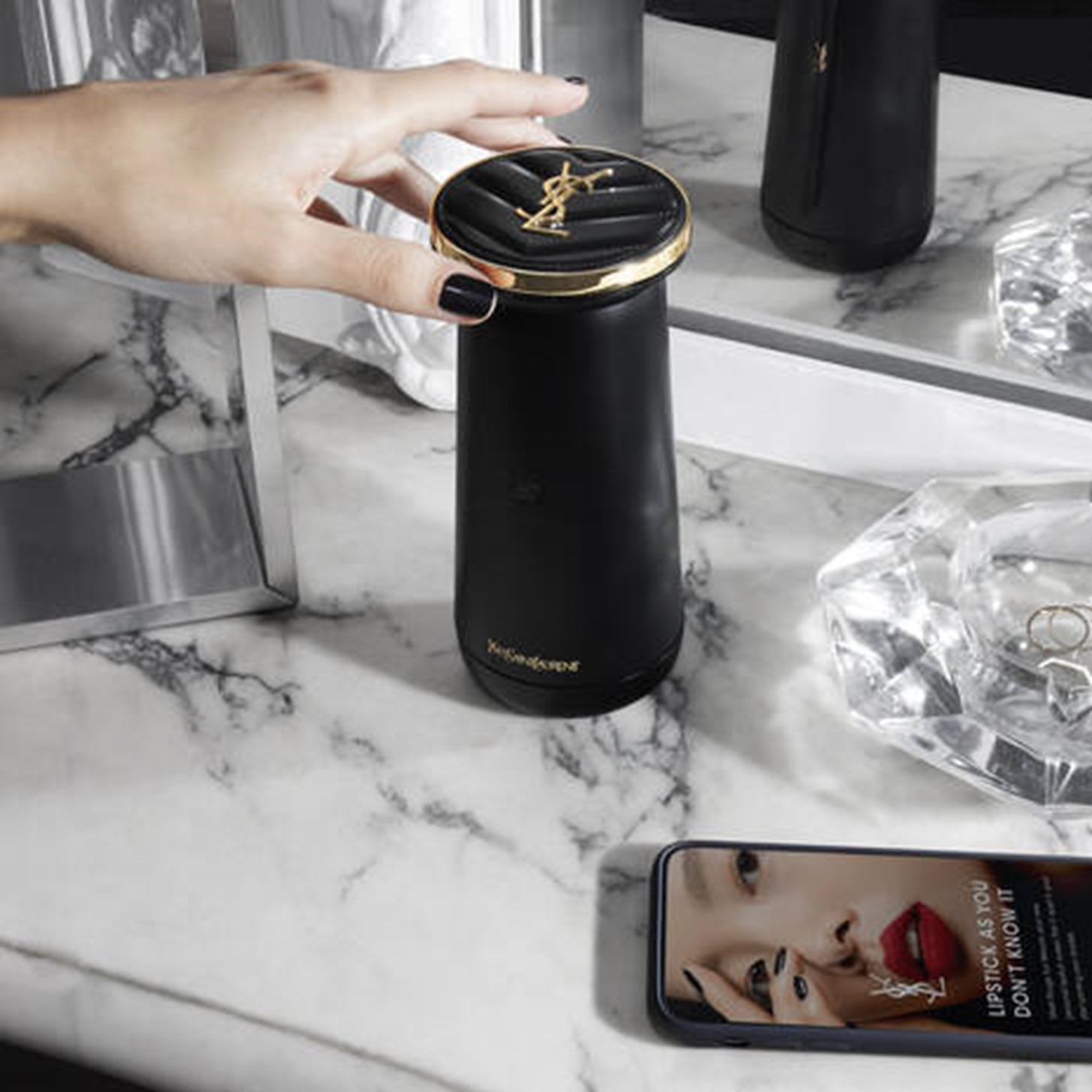 口紅 Yves Saint Laurent Rouge Sur Mesure 口紅 YVES SAINT LAURENT ROUGE SUR MESURE Rouge Sur Mesure