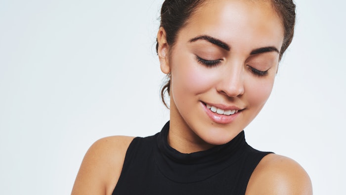 In this study, a clinical trial was conducted to confirm whether a mixture of amino acids, copper and hyaluronic acid that the authors developed stimulated ECM proteins and anti-aging effects on the skin.