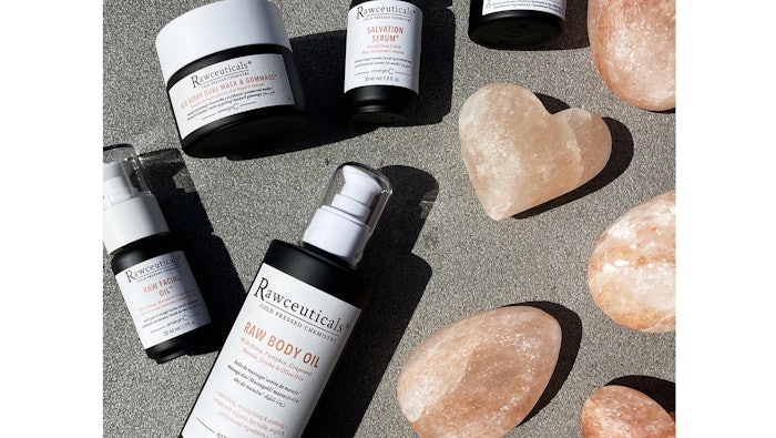 emerginc products with himalayan salt stones