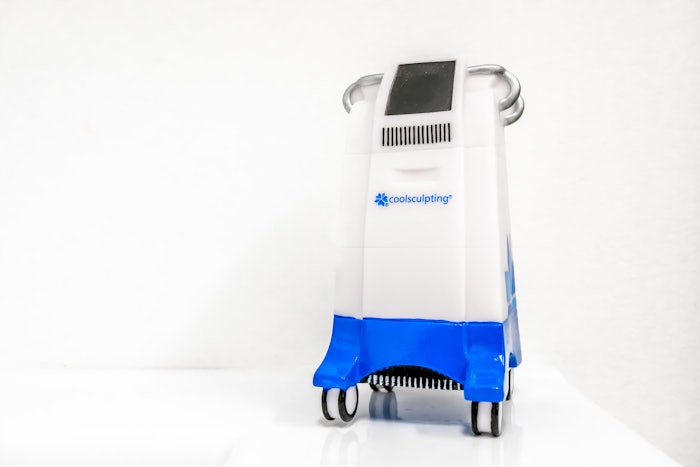 Coolsculpting device for body contouring