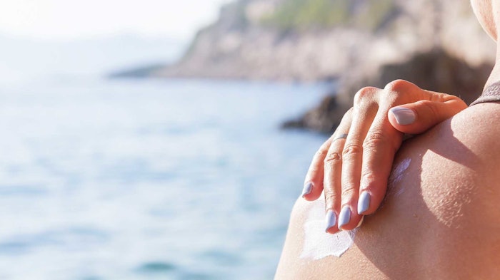 Eighteen studies identified complications such as rash, irritation, immune system disorders, stratum corneum DNA damage and hormonal disruption.