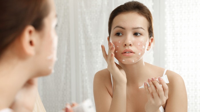 This iteration of Formulating on Trend dives into acne scarring and the ingredients that can help to prevent scarring and restore the skin. Also detailed are the types of acne and acne scarring.