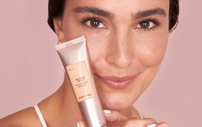 The BB cream is formulated with Monat's proprietary ingredients, zinc oxide and Rejuvenique S to offer strong protection against UVA and UVB rays without any trace of a white cast.