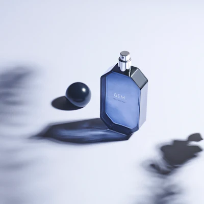 The Gem bottle weighs 97 g for 100 ml.