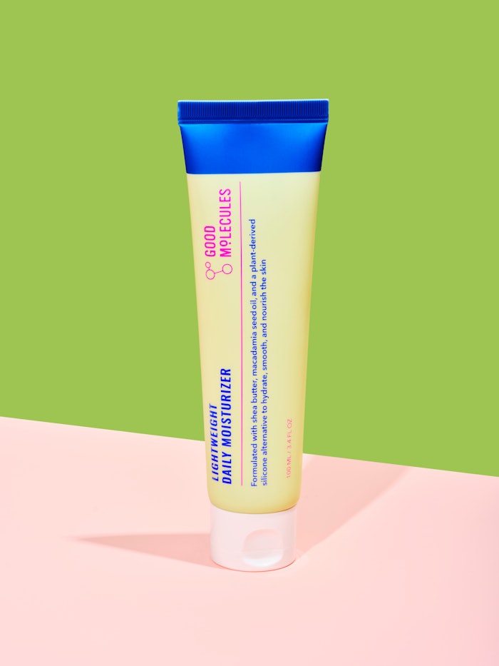 The Lightweight Daily Moisturizer is formulated with macadamia seed oil, shea butter and a naturally derived silicone alternative.