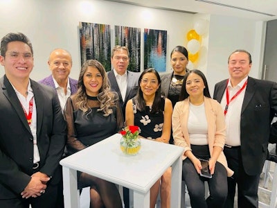 Bell Mexico general director Cecilia Paredes stated, 'With this change of office we seek to be closer to our clients and be able to invite them to our work laboratories, in order to provide them with an even better service.'