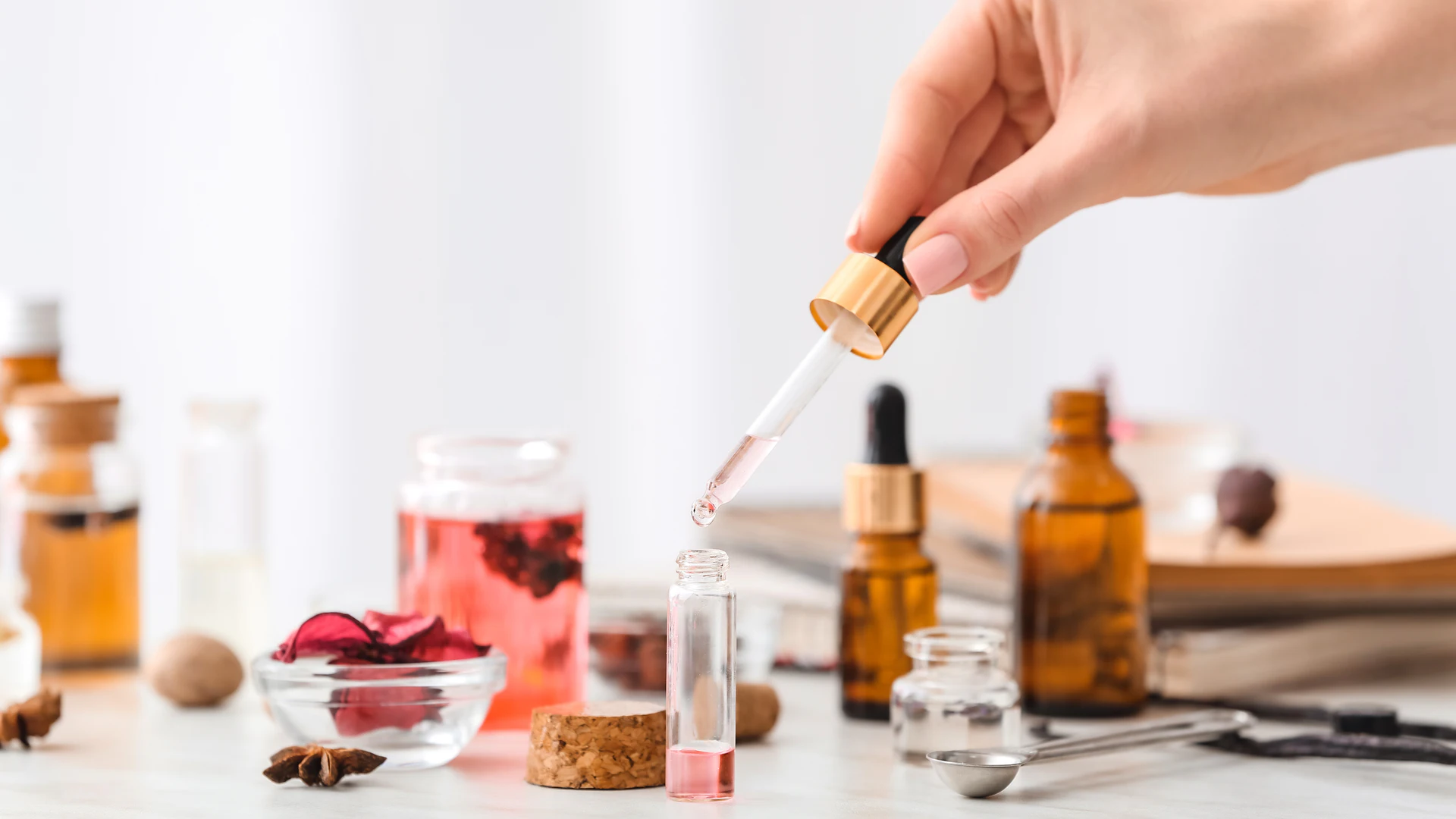 [updated] Fragrance Allergen Labeling Requirements in 7 Regions + 45 EU Additions - Vimarsana News
