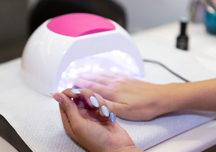 Three scientists and one veteran nail tech explain what heat spikes are, why they happen and what to do about them.