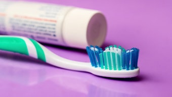 Purple toothpaste contains purple micro-particles believed to help brighten and whiten the teeth. Because purple is the opposite of yellow, purple colors can neutralize yellow discoloration and make the teeth appear whiter.
