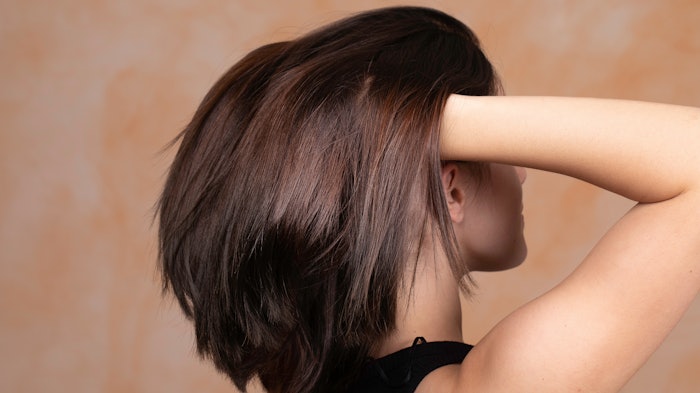 This article describes the various components of two basic hair product types – shampoo and conditioner – formulated to meet the needs of today’s consumers.