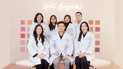 PT Wahana Kosmetika Indonesia team