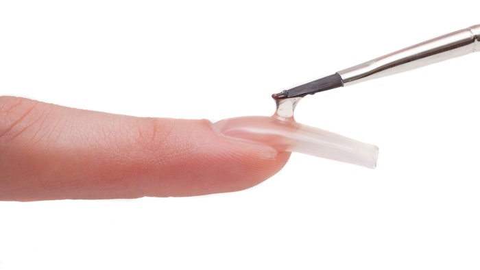 Despite these strides, many professionals still rely on a one-size-fits-all approach, missing out on the immense benefits of customized services based on factors such as nail type, lifestyle, style preferences, and maintenance plans.