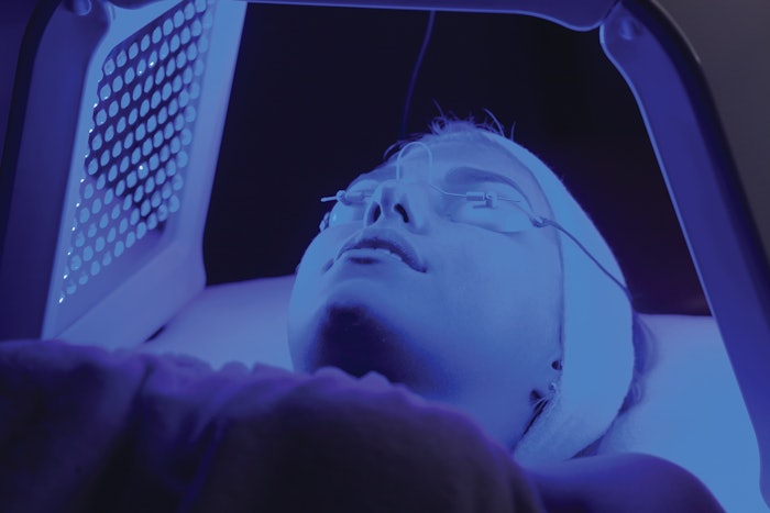 LED light therapy in the spa