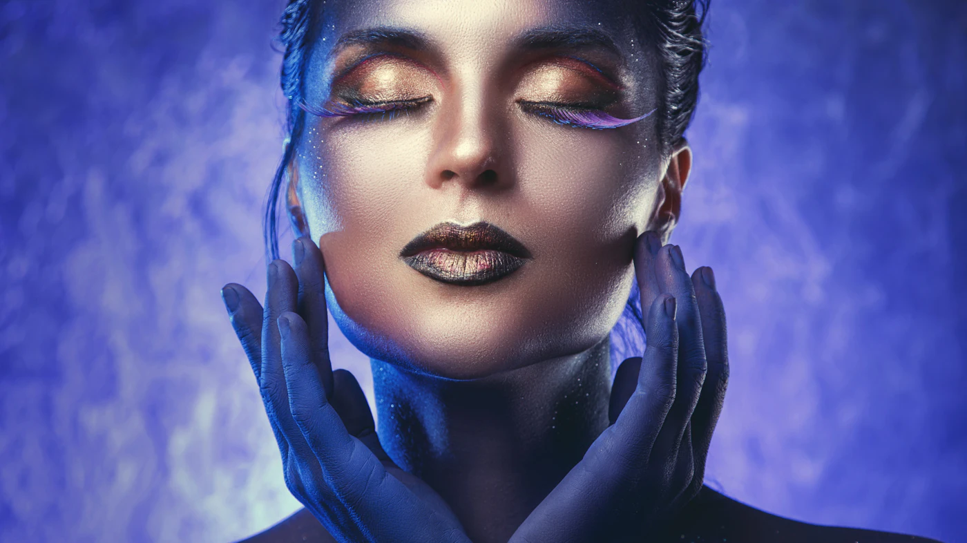 Blue Tech Makeup How Color Cosmetics Merge Form with Function: Trends, Tech and Expert ...